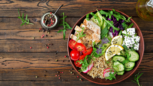 Salad Quinoa với gà nướng