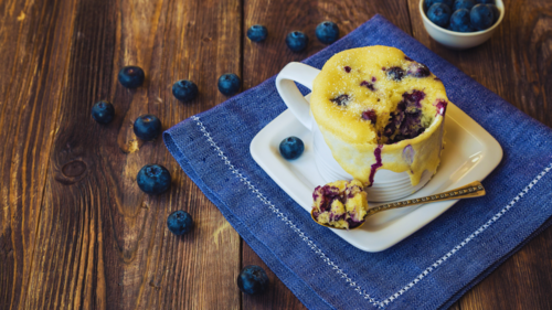 Bánh mug cake việt quất protein