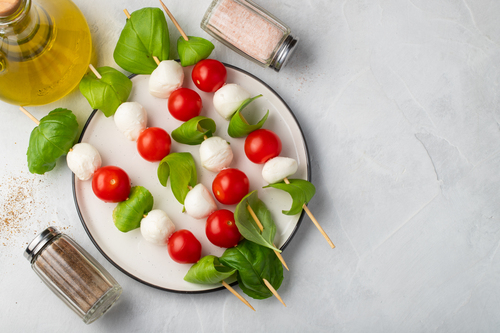 Xiên Caprese