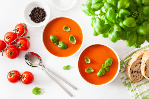 Gazpacho cà chua và ớt chuông đỏ