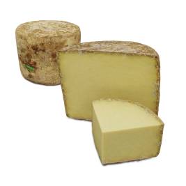 Phô mai sữa bò Cantal Entre-Deux hiệu Beillevaire, g