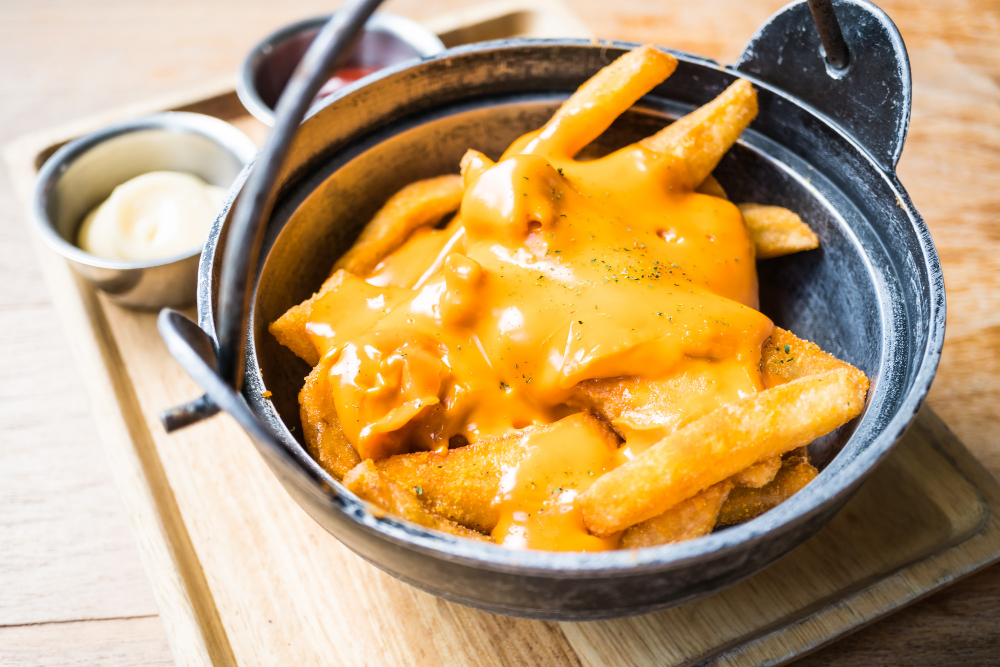 for-those-who-love-the-creamy-richness-of-cheese-but-crave-an-extra-kick-spicy-cheese-sauce-is-the-perfect-twist
