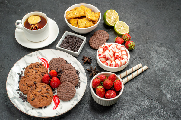 Sweets-are-a-hidden-source-of-carbs-that-can-easily-increase-your-sugar-intake-beyond-your-recommended-limit