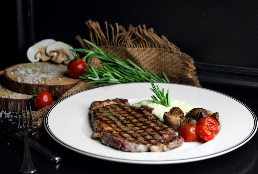 Thịt bò và phô mai xanh
